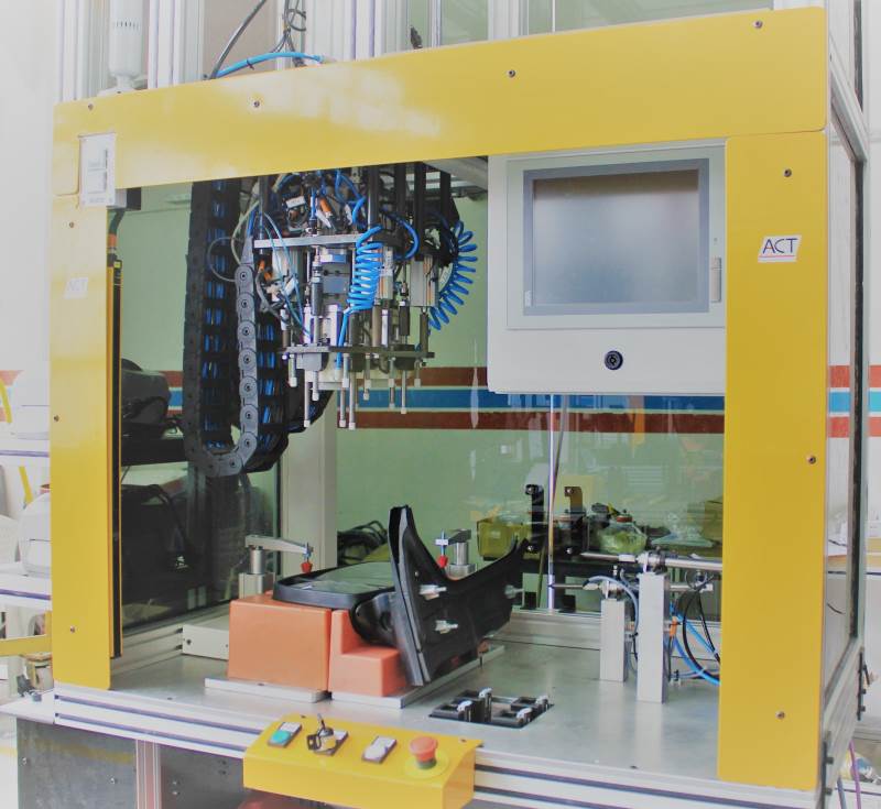 Seitenspiegel Montagelinie