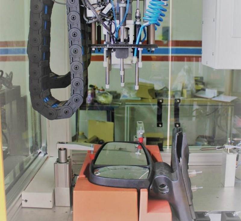 Seitenspiegel Montagelinie